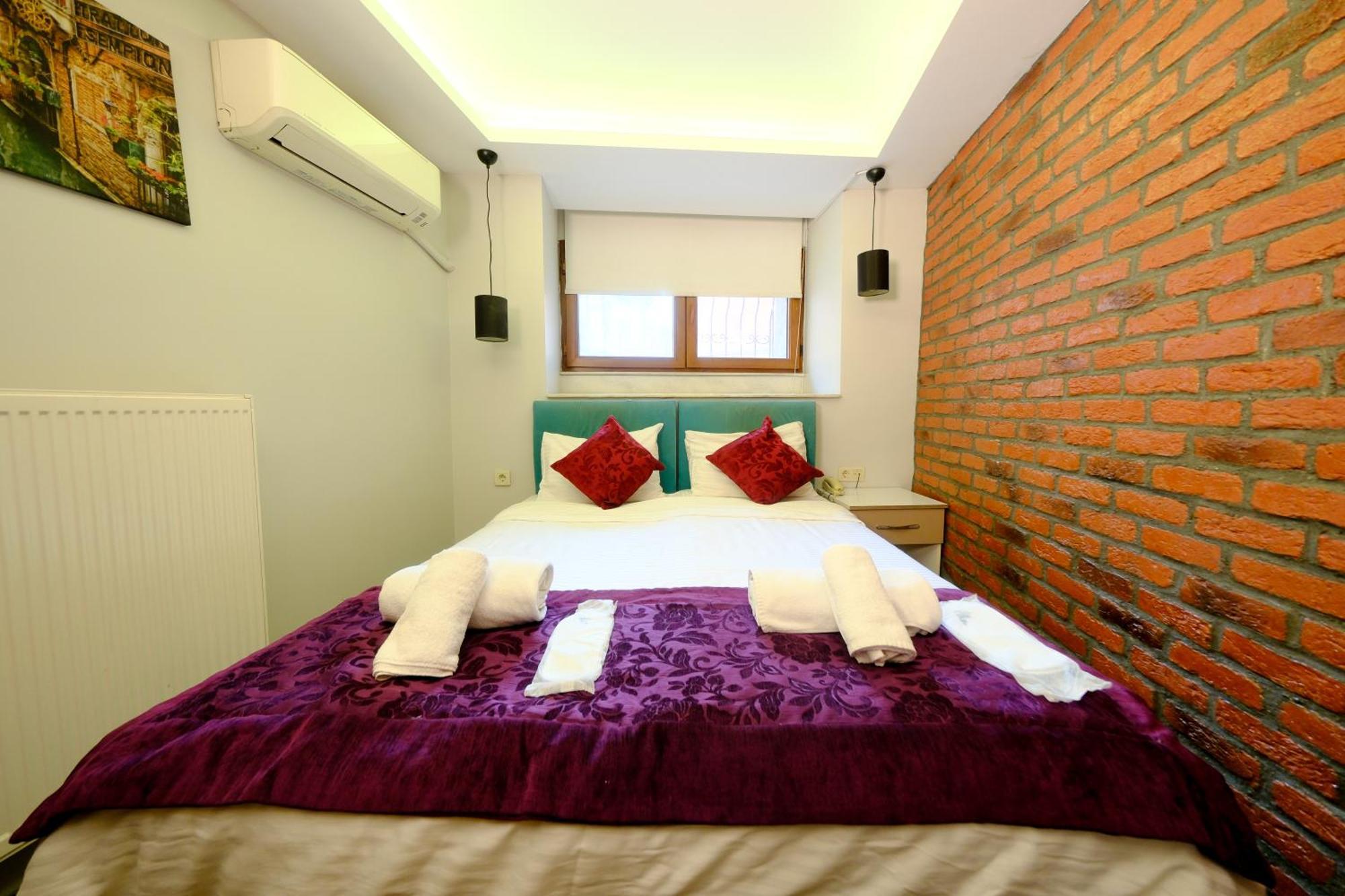 Taksim Celebi Suites Istanbul Exterior photo